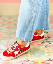 Sadie Sneaker Shoes in Magenta